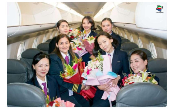 Монголын түүхэнд анх удаа эмэгтэйчүүдийн баг нислэг үйлдлээ