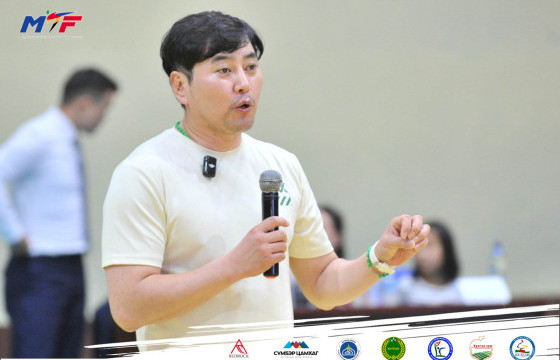 Таеквондогийн 3х3 тэмцээнд Өмнөд Солонгосын эмч ажиллаж, сургалт хийв