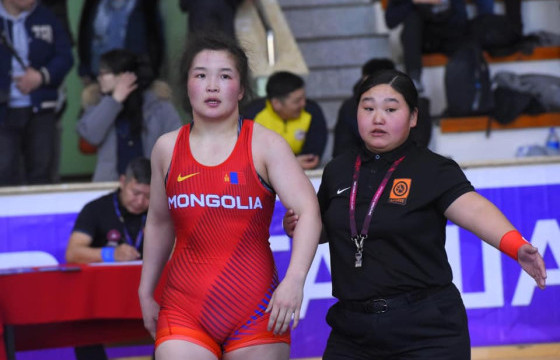 ЭНЭ ӨДӨР ЦЭРГИЙН ДЭЛХИЙН АВАРГА Д.ЦОГЗОЛМАА МЭНДЭЛЖЭЭ