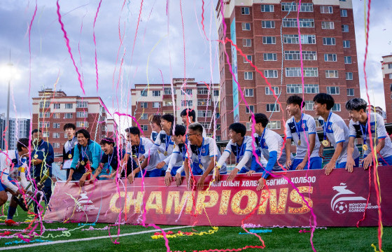 Хөл бөмбөгийн “U19” ангиллын тэмцээнд “Дэрэн” клубийн баг түрүүллээ