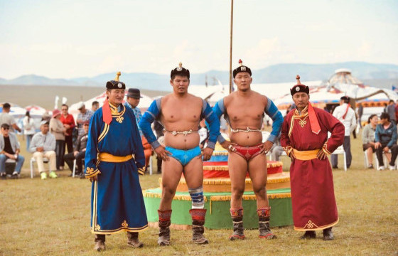 Улсын начин Э.Сумъяабат “Нүүдэлчин” фестивалийн барилдаанд түрүүлэв