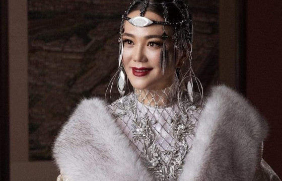 ДҮРЭЛЗЭН АСАГЧ ТӨМӨРИЙН АРИУНАА