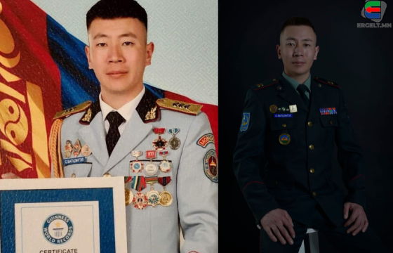 ГИННЕССИЙН АМЖИЛТ ТОГТООСОН С.БАТЦЭНГЭЛ: ААВЫНХАА, МОНГОЛЫНХОО, ЦЭРГИЙН АНГИЙНХАА НЭРИЙГ ДЭЛХИЙД ДАНСТАЙ БОЛГОСОНДОО БАЯРТАЙ БАЙДАГ