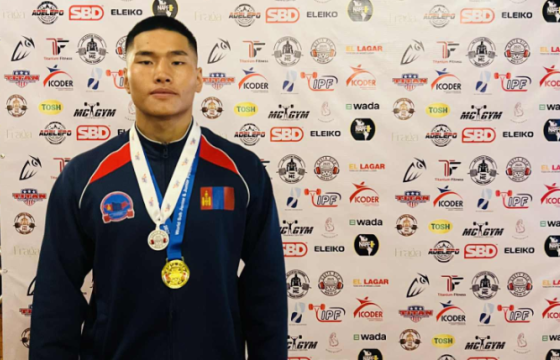 Б.Хас пауэрлифтингийн дэлхийн аваргаас мөнгөн медаль хүртлээ