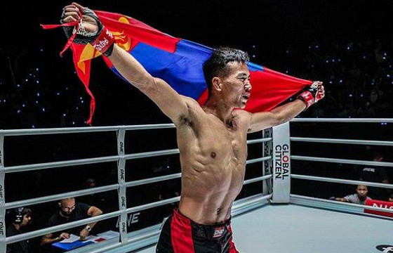 Б.Бат-Очир, Ц.Эрдэнэбаяр нар 