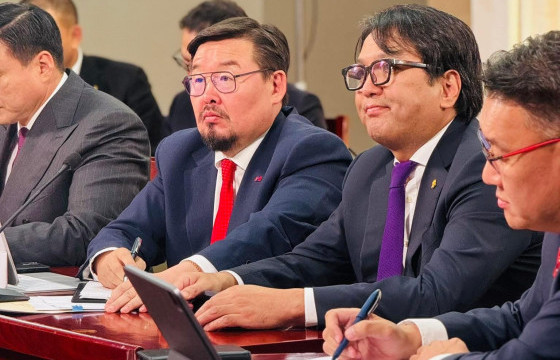 Г.ЗАНДАНШАТАР: Нэг хүүхдийн захидалд 100 төгрөг зарцуулсан