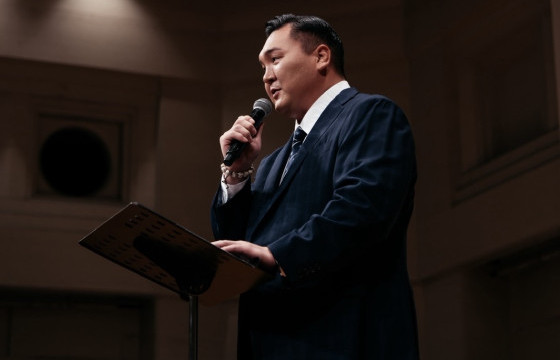 Хакухо М.Даваажаргал 