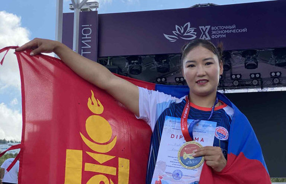 Д.Баасансүрэн “КОЛМАР” цомын тэмцээнээс алтан медаль хүртлээ