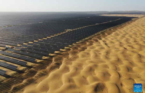 Өвөр Монголын нарны эрчим хүчний төсөл цөлжилтыг зогсоож эхэллээ