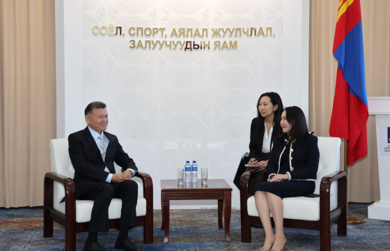 Монгол Улсад шатрын сурууль байгуулах талаар санал солилцов