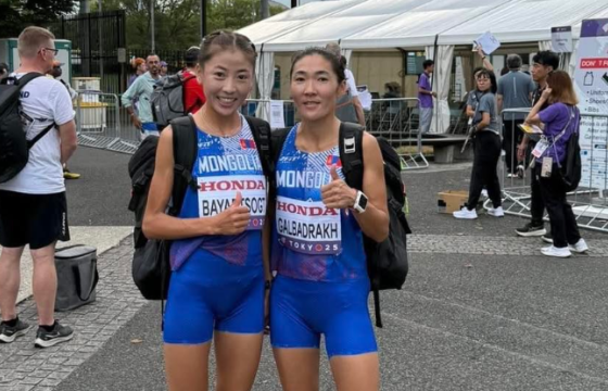 Б.Мөнхзаяа, Г.Хишигсайхан нар дэлхийн аваргын марафонд амжилттай уралдлаа