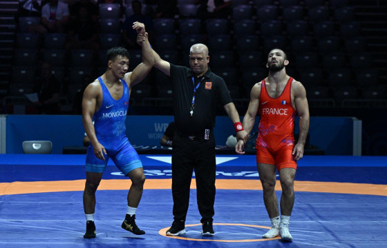 О.Сүлдхүү дэлхийн аваргын хүрэл медалийн төлөө барилдахаар боллоо