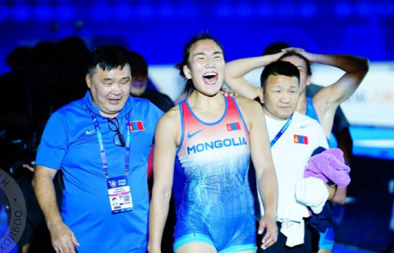 Чөлөөт бөхийн ДАШТ-ээс Монголын тамирчид нэг мөнгө, гурван хүрэл медаль хүртлээ