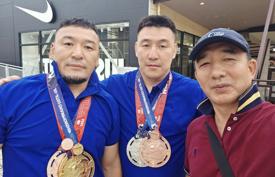 Манай тамирчид мастерсын ДАШТ-ээс мөнгө, хүрэл медаль хүртжээ