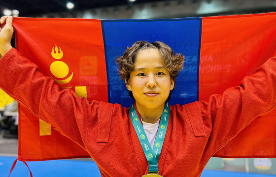 ЭНЭ ӨДӨР САМБО БӨХИЙН АЗИ ТИВИЙН АВАРГА У.АНУЖИН МЭНДЭЛЖЭЭ