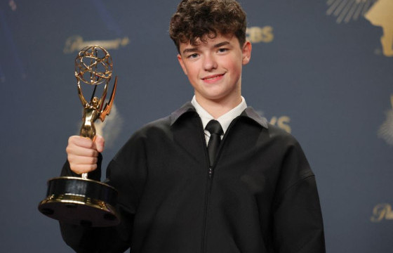           Хамгийн залуудаа Emmy шагнал хүртсэн жүжигчин Owen Cooper гэж хэн бэ