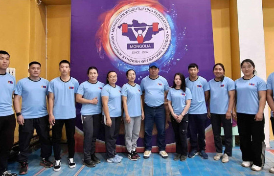 Хан-Уулын хүндийн өргөлтийн  баг XVI их наадмаас 3 алт, 5 мөнгө, 3 хүрэл медаль хүртэв