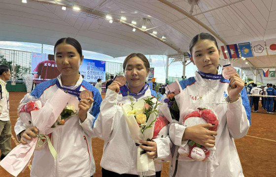 Г.Ану-Үжин, Г.Хонгорзул нар софт теннисийн  Азийн аваргаас хүрэл медаль хүртэв