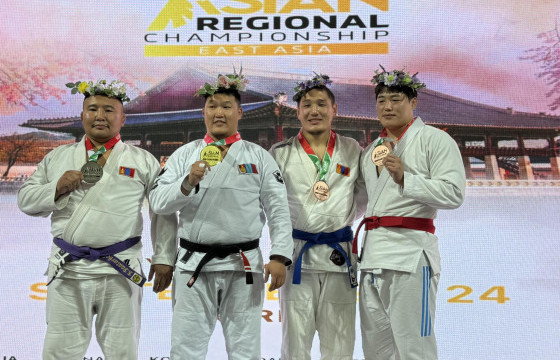 Б.Ариунцог жюү жицү-гийн Зүүн Азийн аварга боллоо