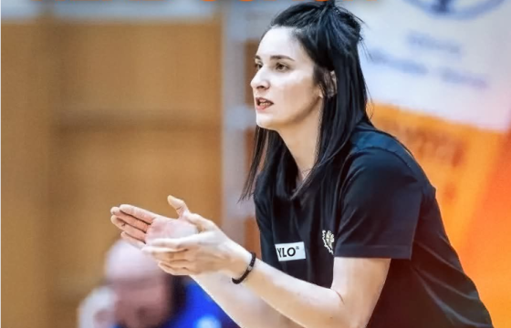 Босни герцеговин дасгалжуулагч Дарханд ажиллаж эхэллээ