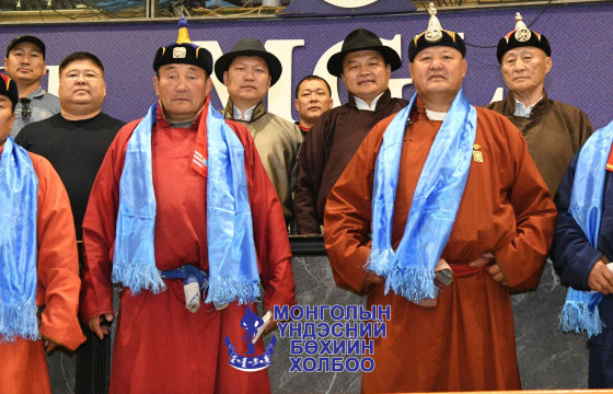 Ахмадын барилдаанд Д.Бумбаяр, Д.Баасандорж, М.Жамъянпүрэв нар түрүүллээ