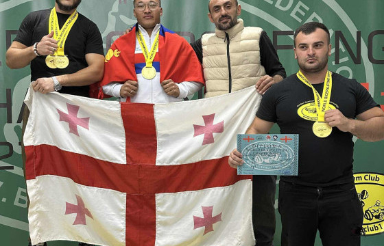 Р.Энх-Амгалан гараар таталтын дэлхийн аварга боллоо