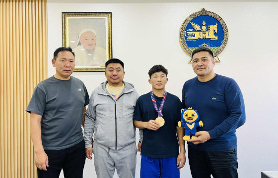 Самбо бөхийн дэлхийн аварга Г.Доржсүрэнд хүндэтгэл үзүүллээ