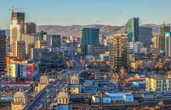 ЦАГ АГААР: УЛААНБААТАРТ 3 ХЭМ ДУЛААН БАЙНА