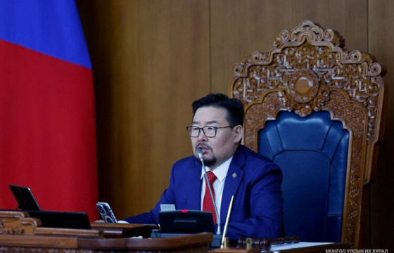 Ерөнхий сайдыг огцруулах асуудлыг өнөөдөр үргэлжүүлэн хэлэлцэнэ