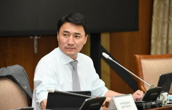 Г.ДАМДИННЯМ: Үндсэн хууль зөрчиж байгаа УИХ-ын чуулганы хуралдаанд гишүүд орохгүй байх эрхтэй. Эрхээ эдэлж байгаа гишүүдийг элдвээр хэлэхгүй байхыг шаардаж байна