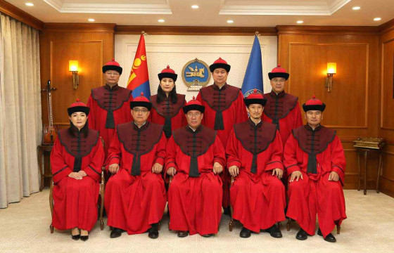 ТӨРИЙН ГАЦААГ ГАРГАХ ГАНЦ НАЙДВАР НЬ ҮНДСЭН ХУУЛИЙН ЦЭЦ БОЛЧИХЛОО