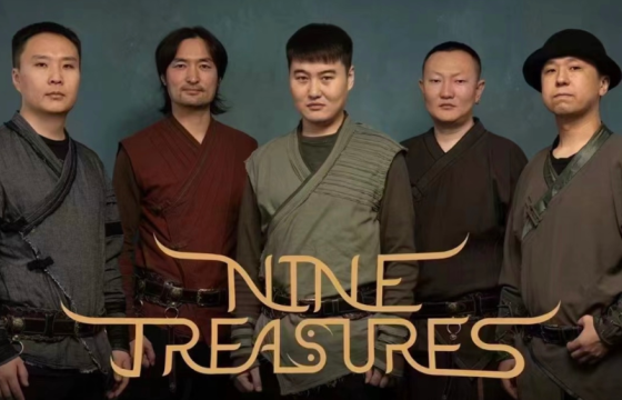 ӨРНӨ ДАХИНД ТАНИГДСАН ӨВӨР МОНГОЛЫН “ЕСӨН-ЭРДЭНЭ” ХАМТЛАГ