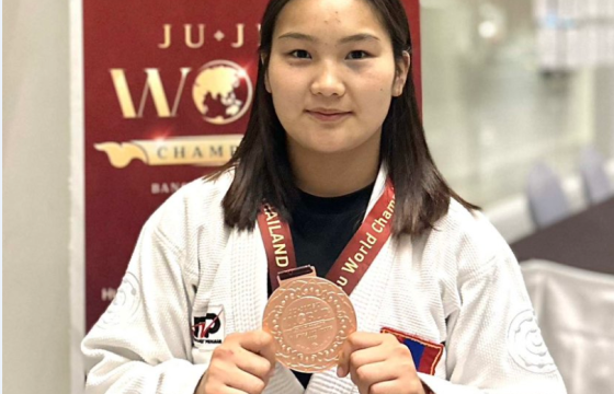 Г.Батцэцэг жюү жицү-гийн дэлхийн аваргаас хүрэл медаль хүртлээ