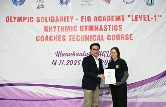 Уран сайхны гимнастикийн багш дасгалжуулагчдын үндэсний сургалт болов