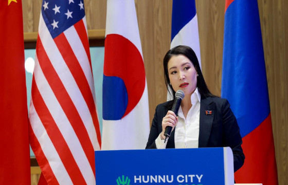 ЗАСАГЛАЛ, ЭРХ ЗҮЙН ХОРООНООС АЛБА ХААГЧДЫГ ЧАДАВХЖУУЛАХ ЧИГЛЭЛЭЭР ХЭЛЭЛЦҮҮЛЭГ ЗОХИОН БАЙГУУЛЖ БАЙНА