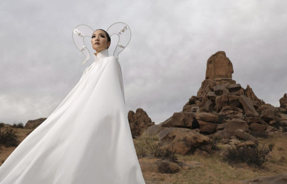 DJ артист Layla “Салхи” нэртэй шинэ уран бүтээлээ гаргажээ