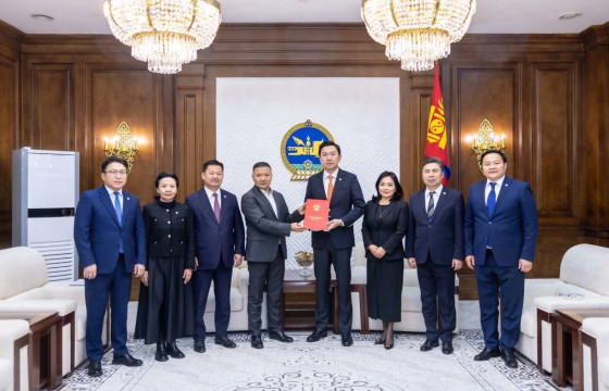 БАЯР НААДМЫН ХУУЛИАС ӨӨР УРДАА БАРИХ ХУУЛИЙН ТӨСӨЛГҮЙ УИХ-ЫН ГИШҮҮД ИЧИГ