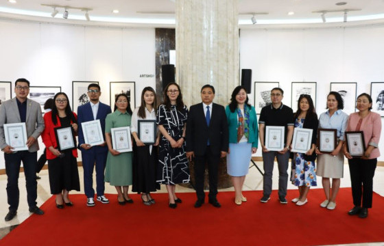 Ногоон барилгын аудиторууд гэрчилгээгээ гардан авлаа