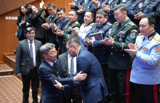 “ЧИНГИС ХААН” ОДОНТ, АКАДЕМИЧ С. НАРАНГЭРЭЛД ХУУЛЬ ЗҮЙН САЛБАРЫН БИЕ БҮРЭЛДЭХҮҮН ХҮНДЭТГЭЛ ҮЗҮҮЛЛЭЭ