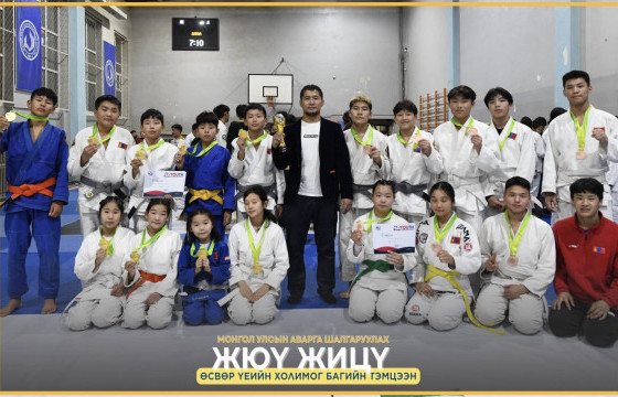 “Баялаг” клуб холимог багийн улсын аварга боллоо
