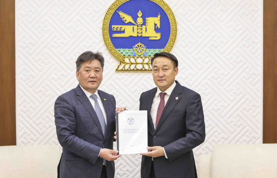 Төрөөс мөнгөний бодлогын талаар 2026 онд баримтлах үндсэн чиглэлийн төслийг өргөн барилаа   