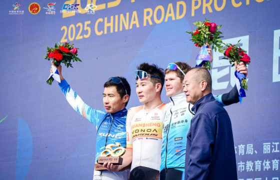 Э.Болор-Эрдэнэ “Кунмин”-ы гараанд түрүүлэв