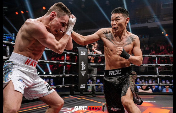 Тувагийн Чингис Салбырын,  Д.Оганнисяныг хүнд цохилтоор яллаа