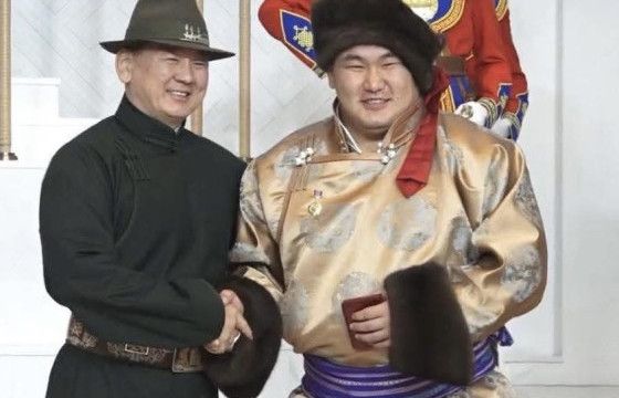 Хоошорюү С.Бямбасүрэн Монгол Улсын гавьяат тамирчин цол хүртэв