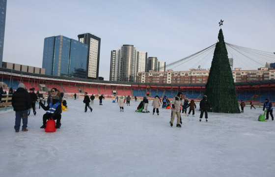 Төв цэнгэлдэх хүрээлэнд “Мөрөөдлийн мөсөн цэнгэлдэх–2025” арга хэмжээ үргэлжилж байна