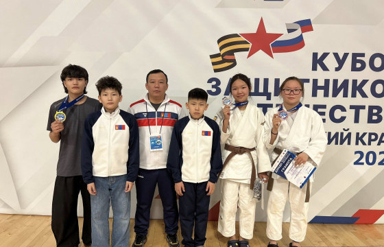 “Женко” клубийн хүүхдүүд ОХУ-ын тэмцээнээс медаль хүртжээ