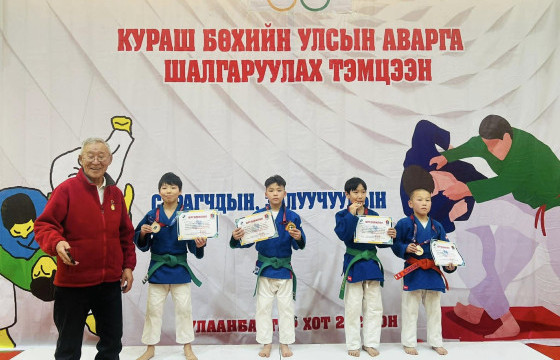 Кураш бөхийн улсын аваргад “Тэргүүн хүчтэн” клуб амжилттай оролцов
