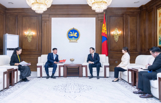 Монгол Улс болон Европын сэргээн босголт, хөгжлийн банк хоорондын Зээлийн хэлэлцээр соёрхон батлах тухай хуулийн төслийг өргөн мэдүүллээ