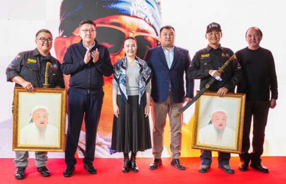 Гавьяат  тамирчин Э.Халиунболдын хүндэтгэлд үзүүллээ