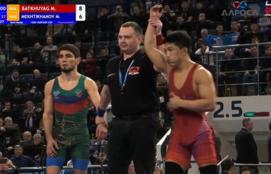 Б.Мөнх-Эрдэнэ Иван Ярыгины “Гран при”-гээс алтан медаль хүртлээ